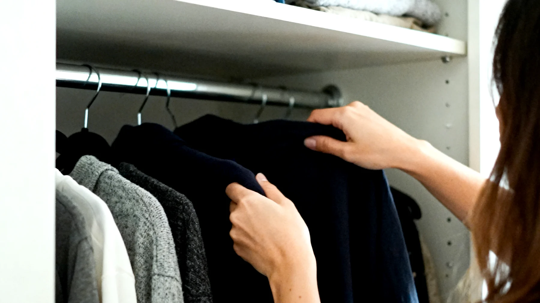 Stare ubrania (T-shirty, bluzy, dresy, dżinsy, skarpetki)"